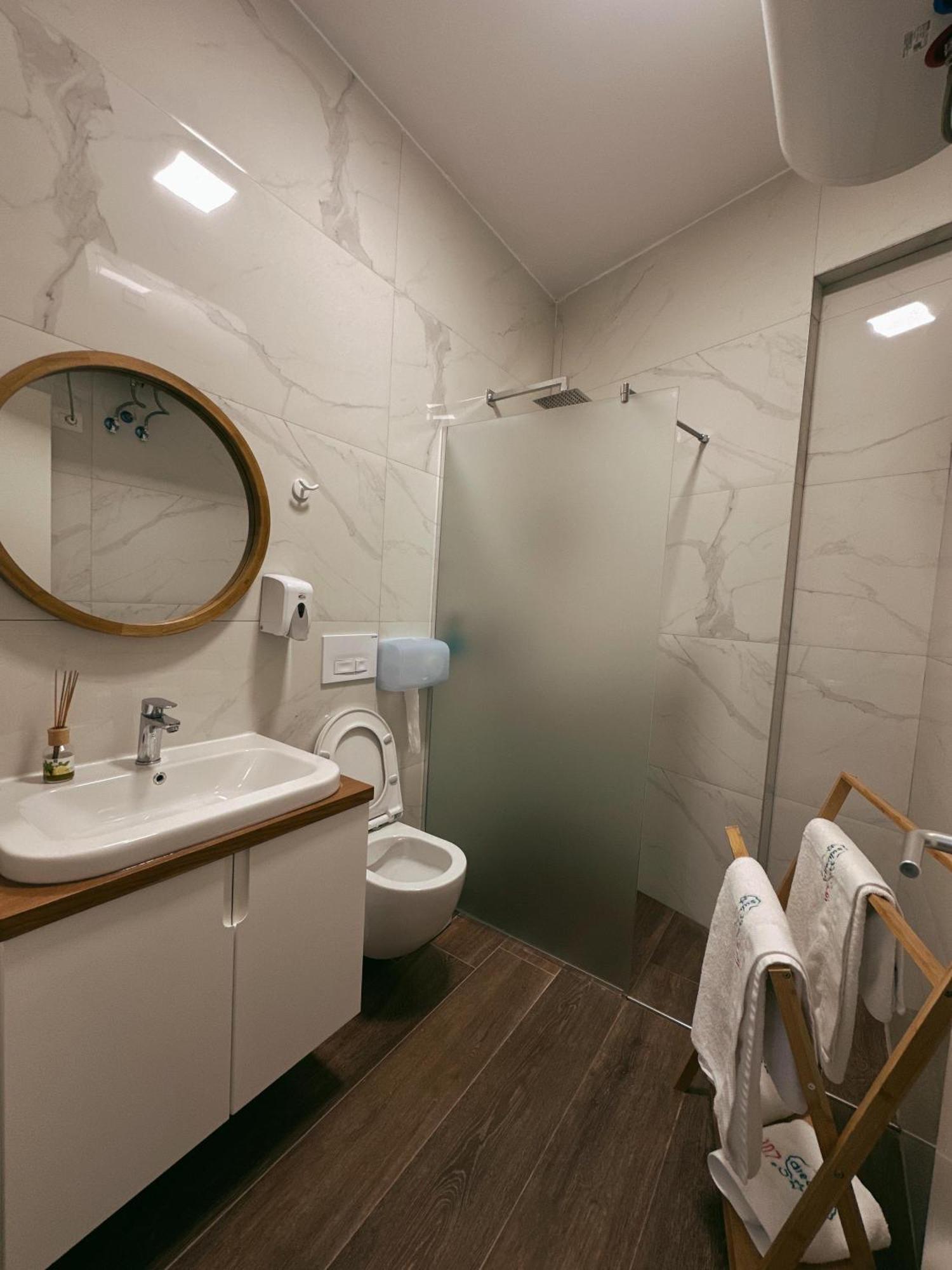 Bed and Breakfast 107 Dreams Tirana Esterno foto
